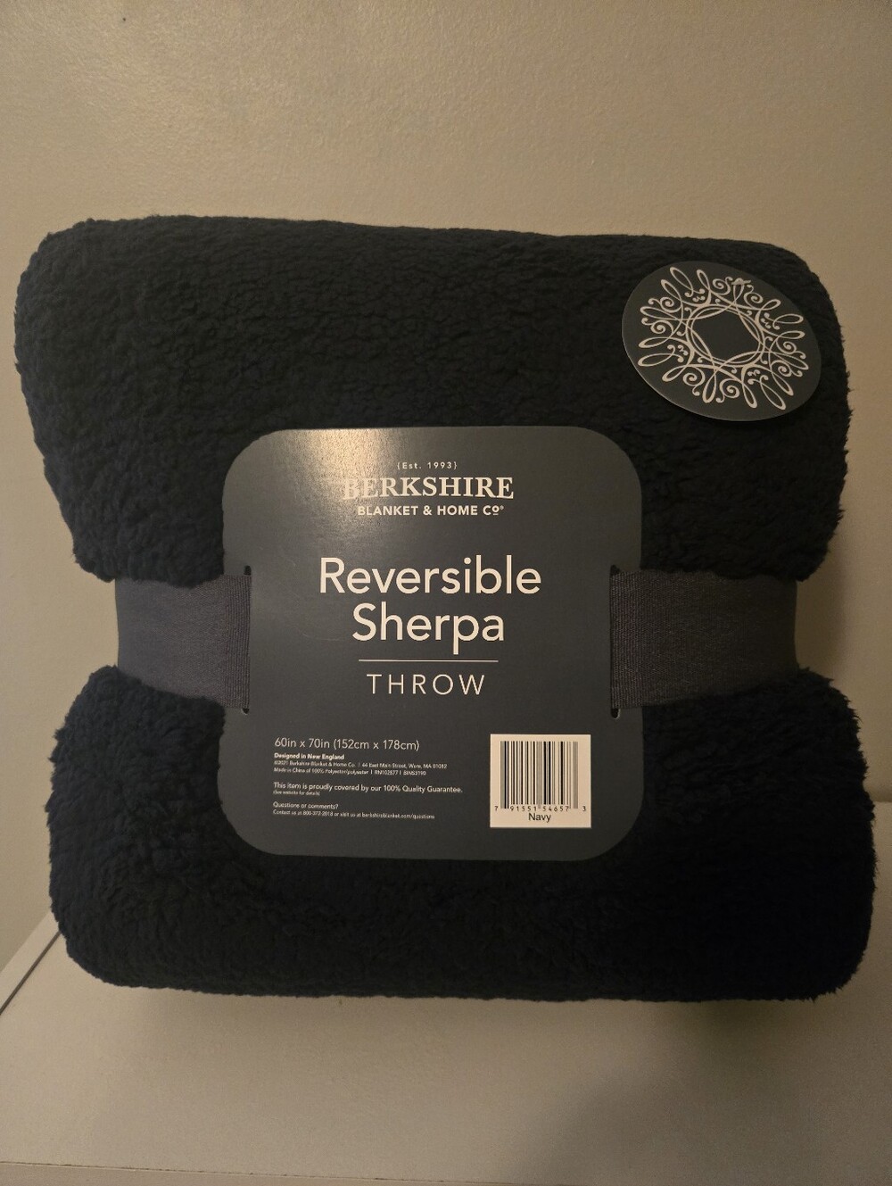 Berkshire Reversible Sherpa Throw - Navy